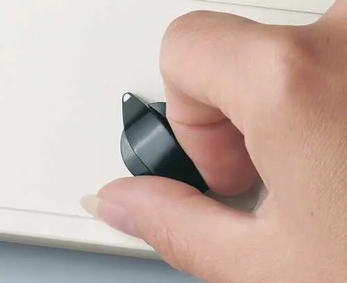 boutons de commande fixation vis