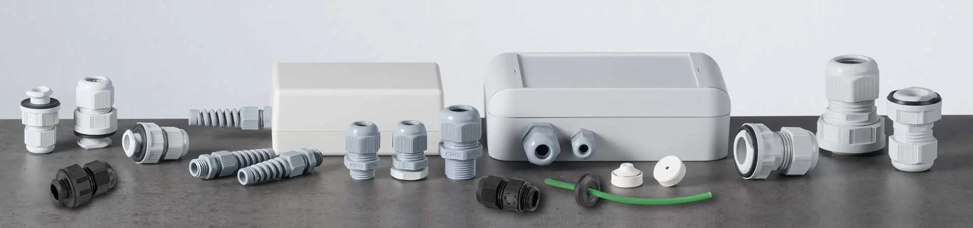 Passe-câbles à vis, décharge de traction