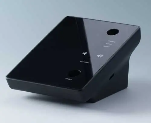 INTERFACE-TERMINAL avec plaque en matière plastique