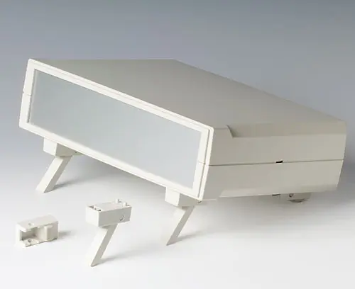 Boitier MOTEC avec pieds du boitier